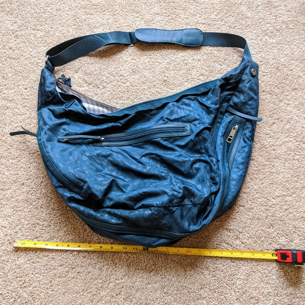 Lululemon workout bag - Picture 6 of 7